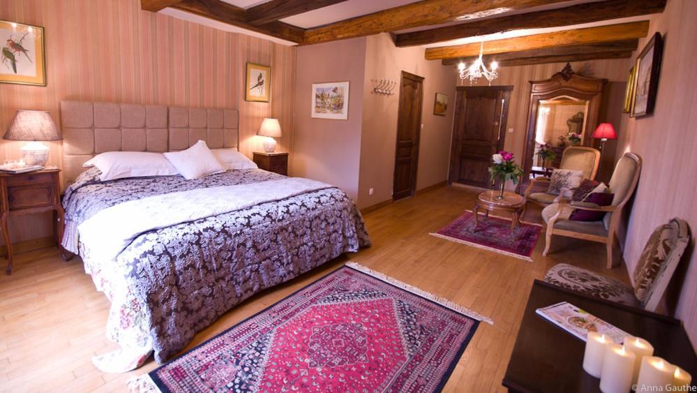 Le Cheval Blanc Bed & Breakfast Saint-Antonin Eksteriør bilde